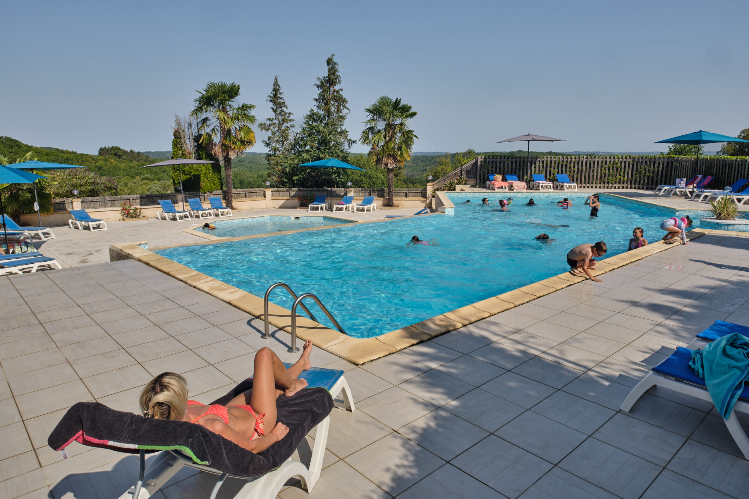 camping-le-daguet-detente-sur-les-transats