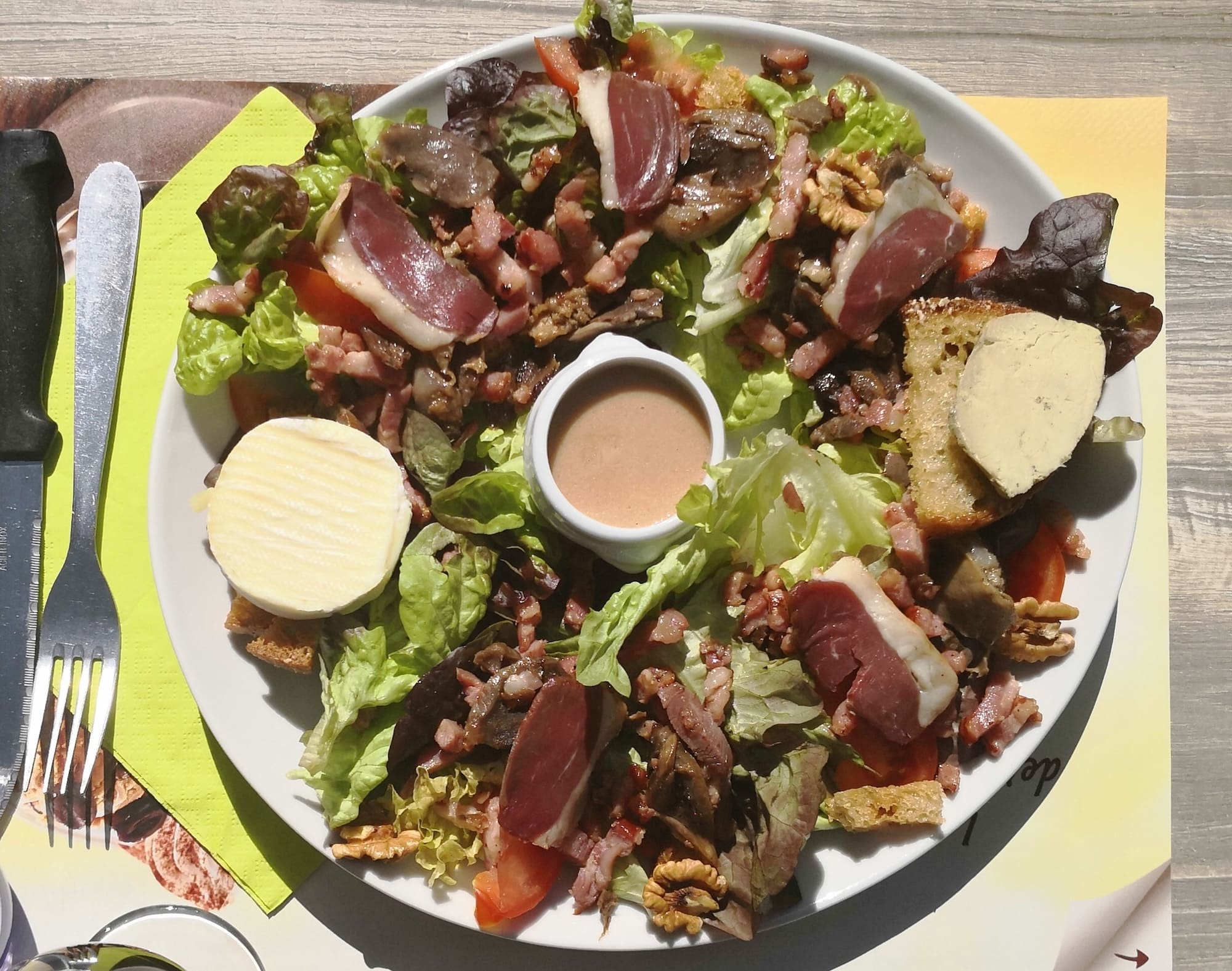 camping le daguet assiette perigourdine salade snack restaurant
