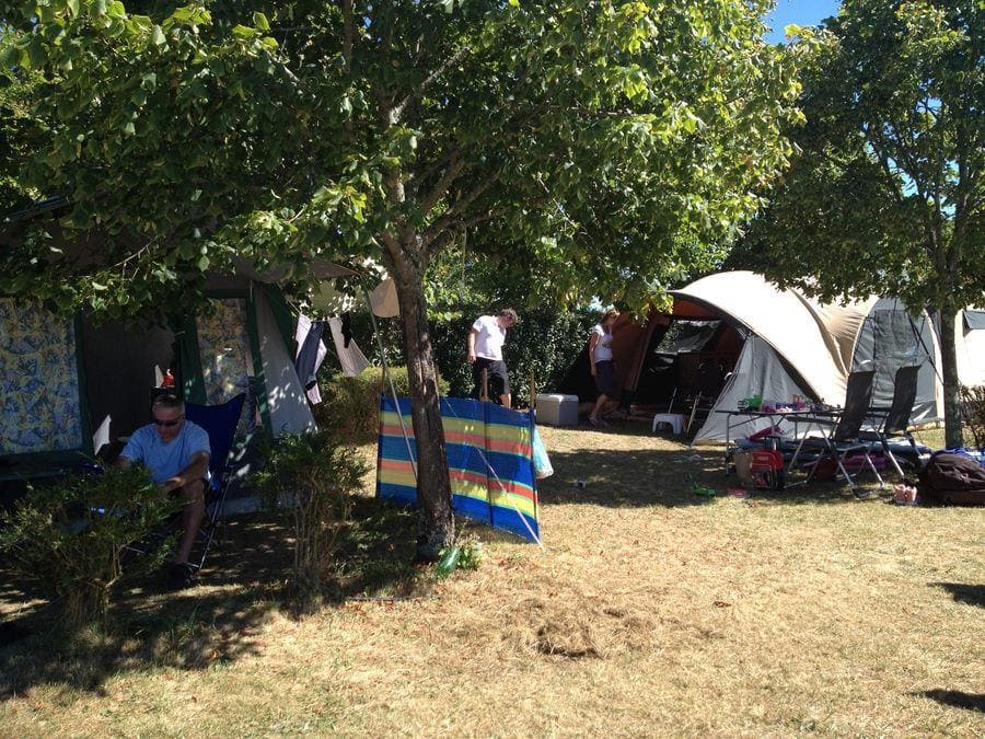 camping le daguet - emplacement tente dordogne