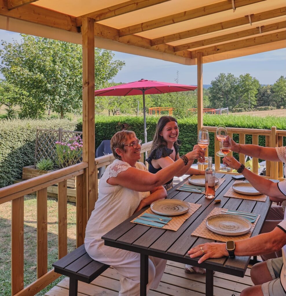 camping le daguet nature terrasse